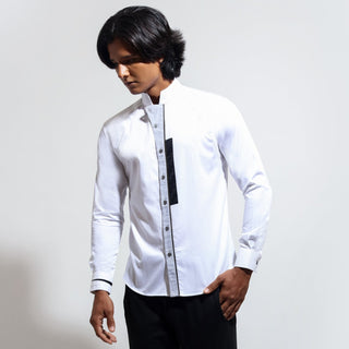 Long sleeve shirt with zipper teeth edging at placket