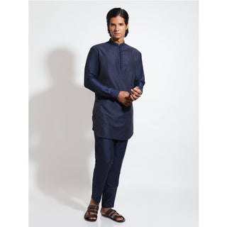 Pathan kurta with potli buttons at front