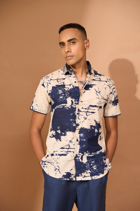 Short sleeve shirt in beige/ink crackle print voile with colorblock detail