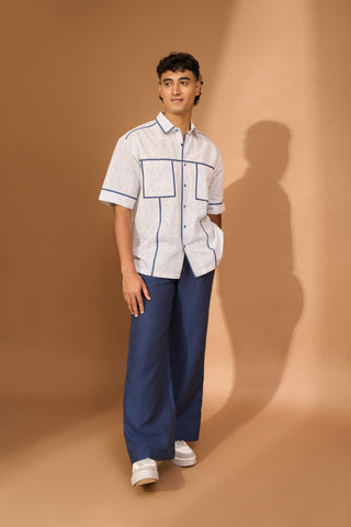 Oversized boxy short sleeve shirt in indigo smudge print with contrast piping